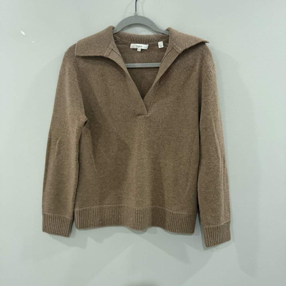 Vince Sweater Raglan Sleeve Polo Collar V-Neck in Chestnut Brown - Picture 5 of 9